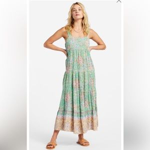 Billabong Wander on in the La Mer printed maxi dress.